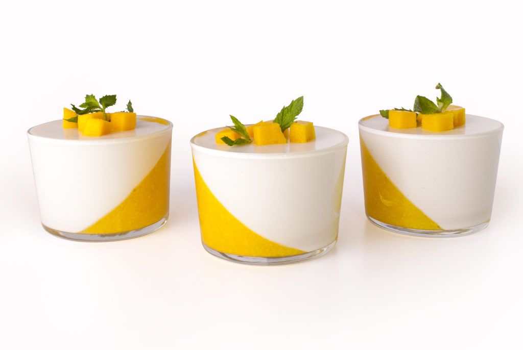 siggi's Icelandic-style yogurt: skyr - vanilla & mango panna cotta